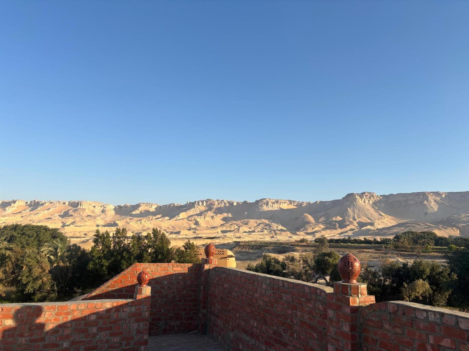 Beir El Gabal Hotel Qasr Dakhl Екстериор снимка